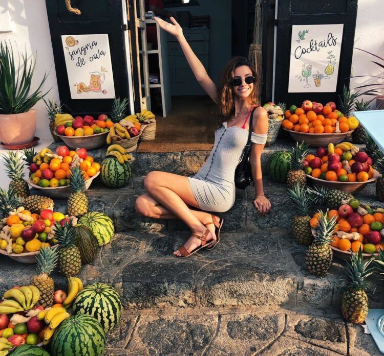 lucy markovic feet 4