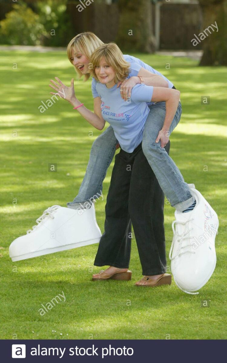 lucy robinson feet 1