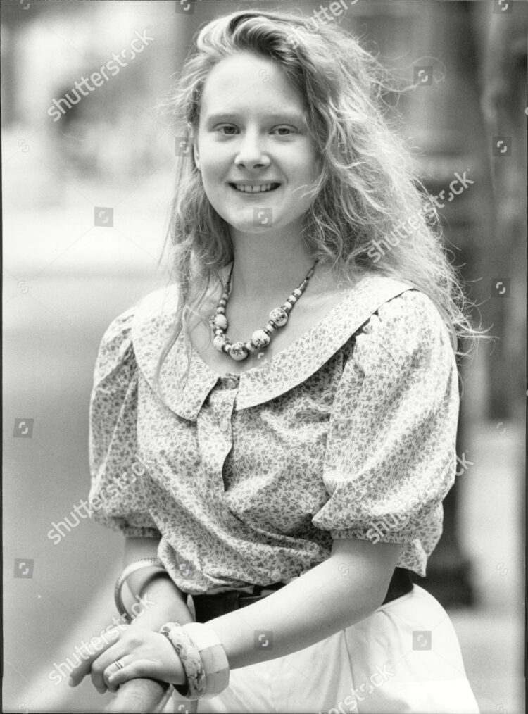 lucy robinson feet 4