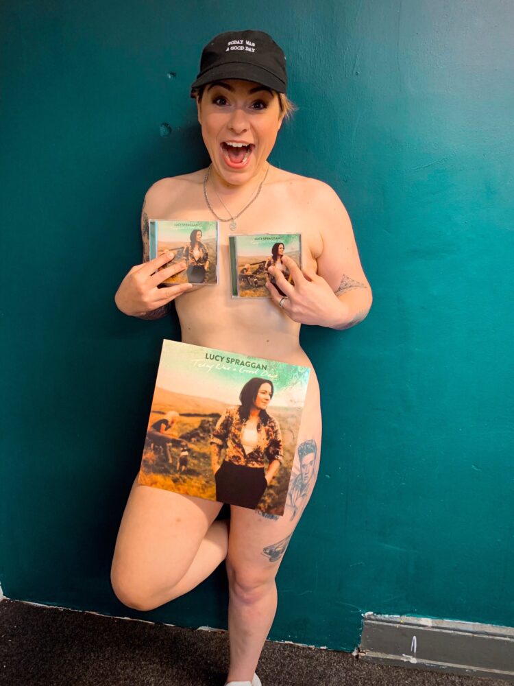 lucy spraggan feet 4