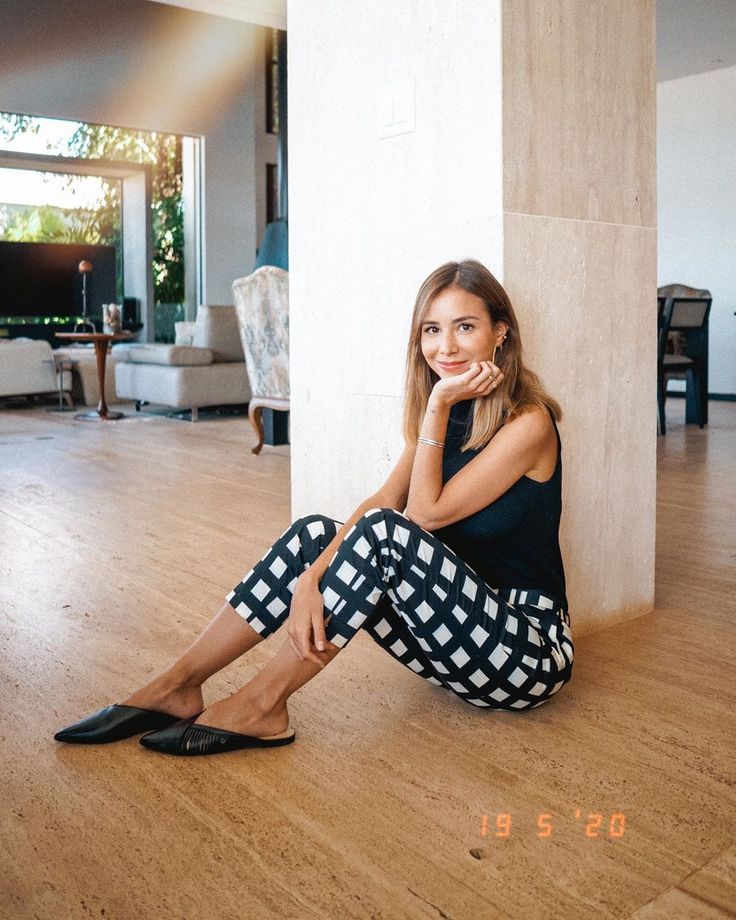 luisa accorsi feet 6