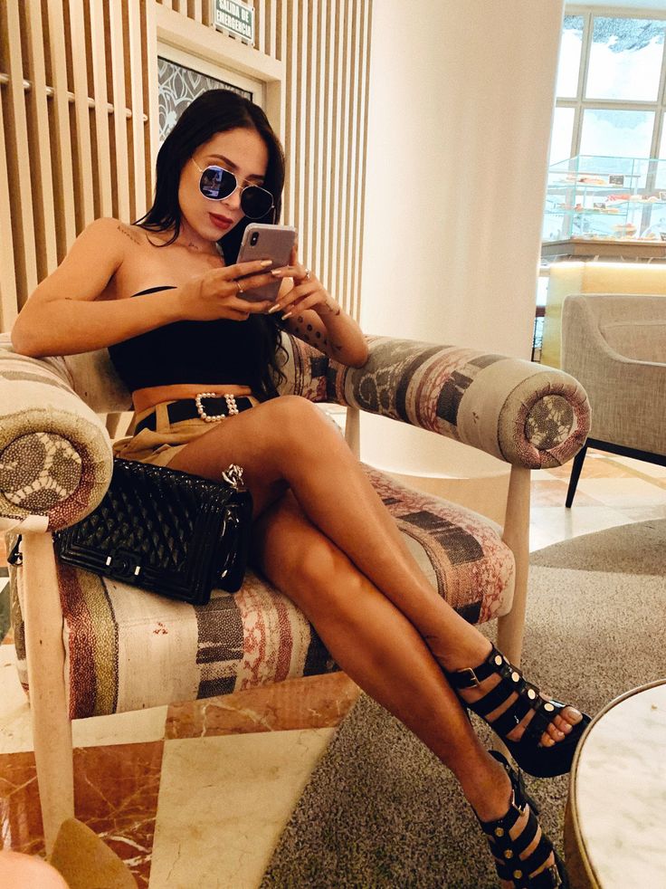 luisa fernanda feet 6