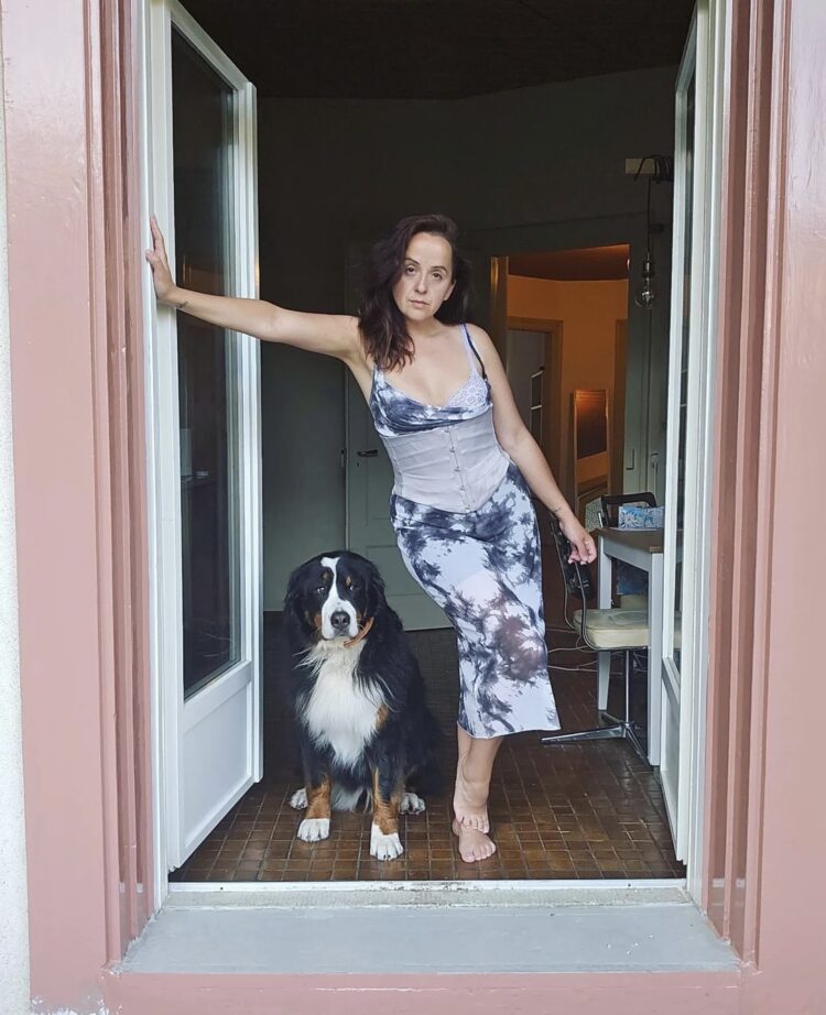 luisa omielan feet 5