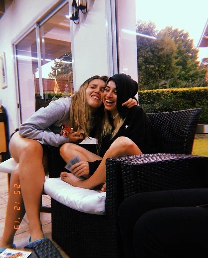 luli gonzalez feet 4