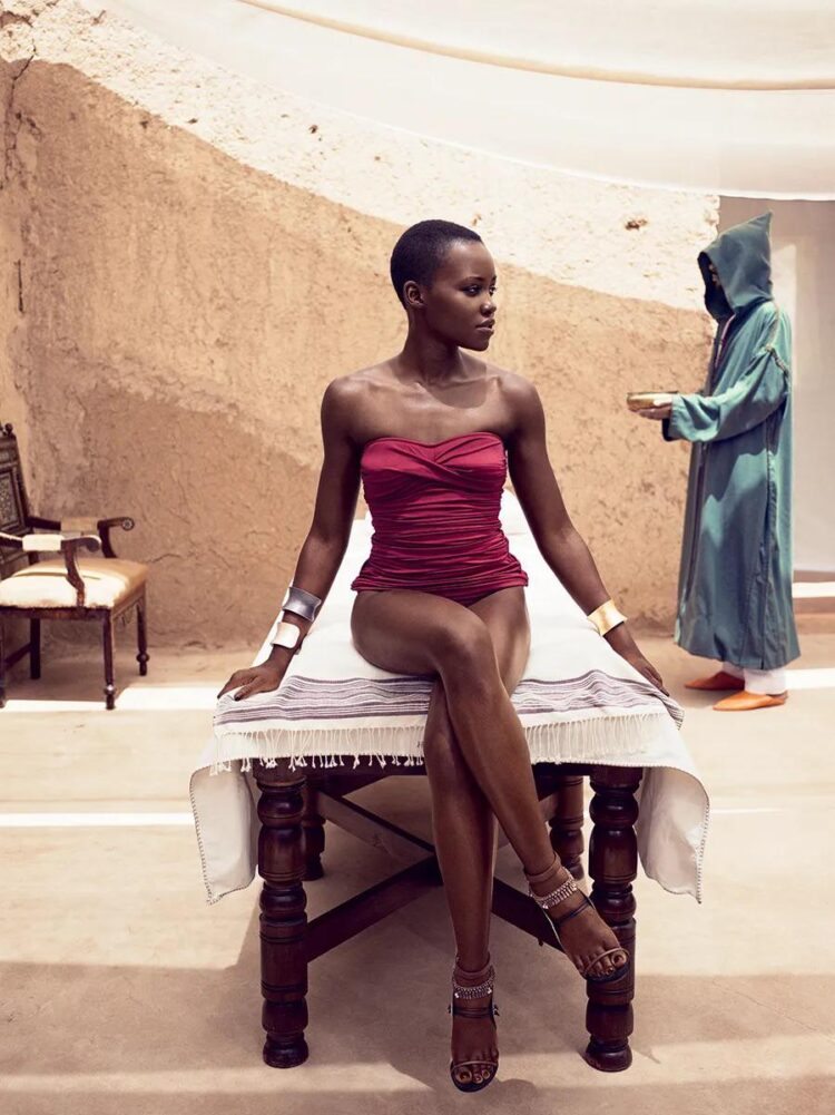 lupita nyongo feet 5