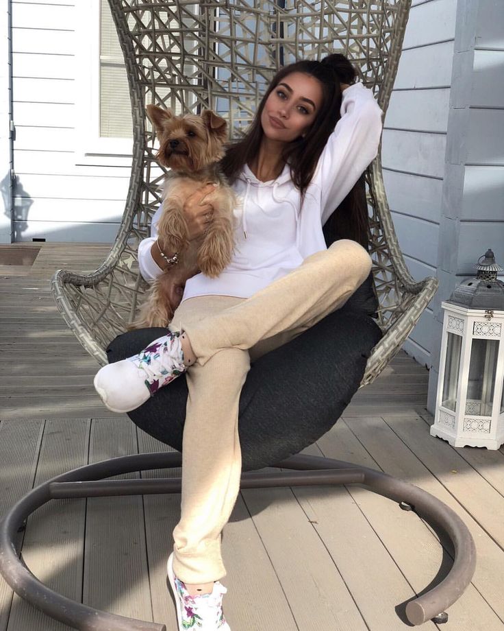 lusya abramovskaya feet