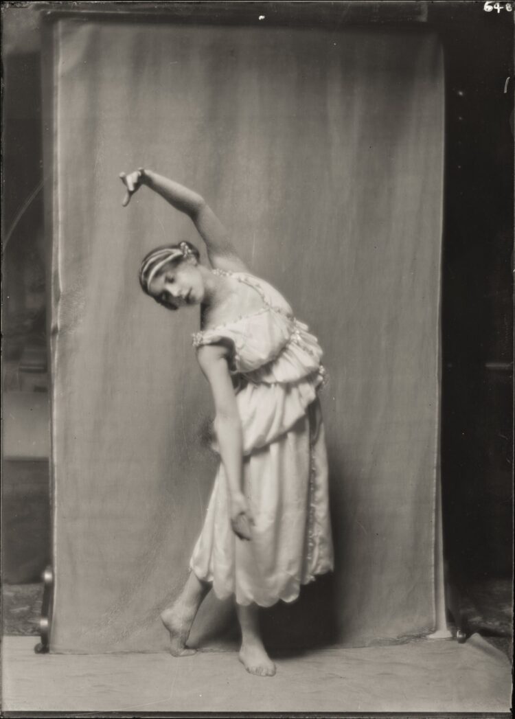 lydia lopokova feet 5 scaled