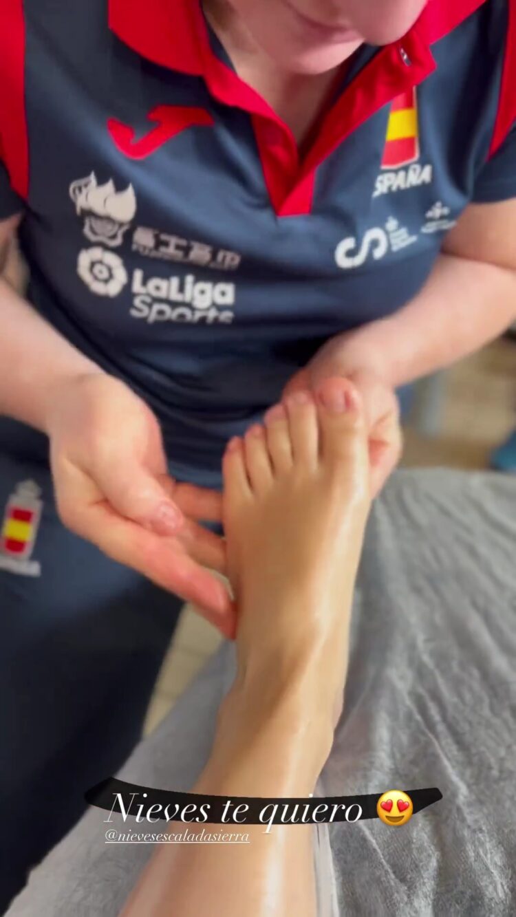 lydia rodriguez feet 4