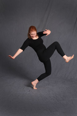 lydia thompson feet 2