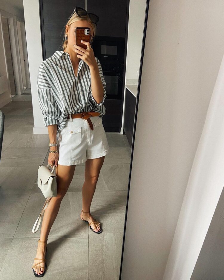 lydia tomlinson feet 3