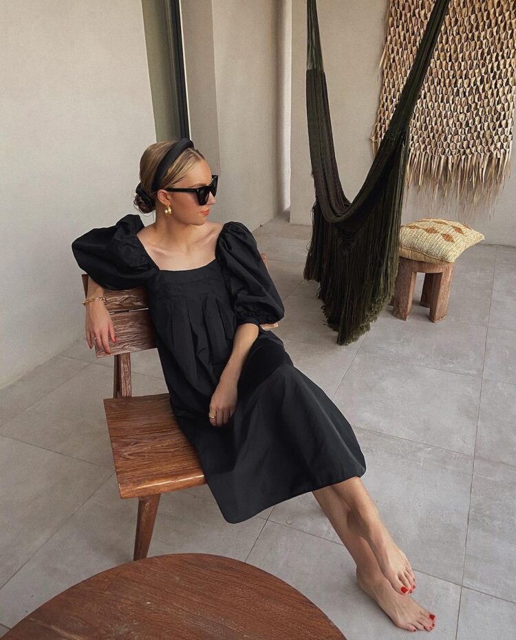 lydia tomlinson feet