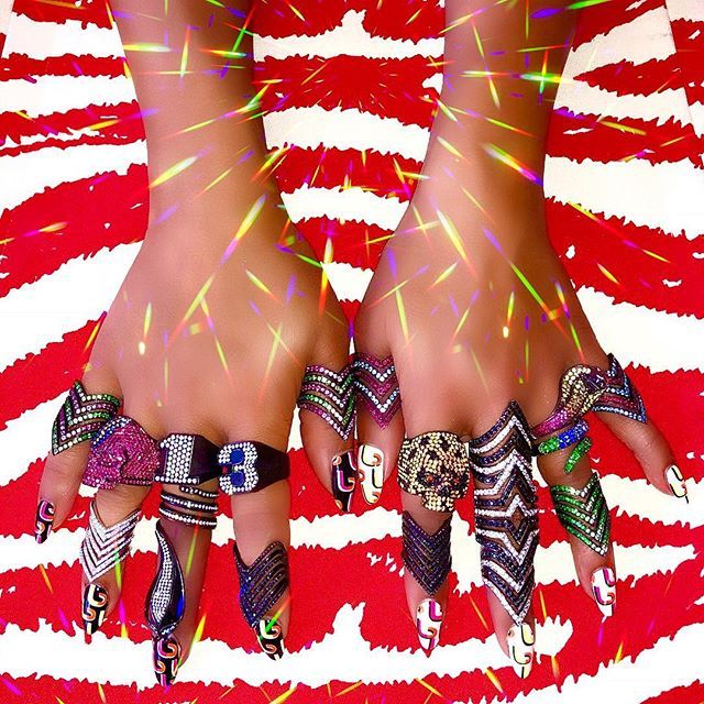 lynn ban feet 4