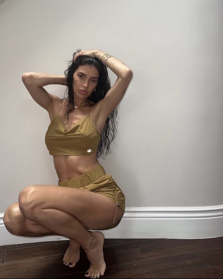 lynn williams feet 3