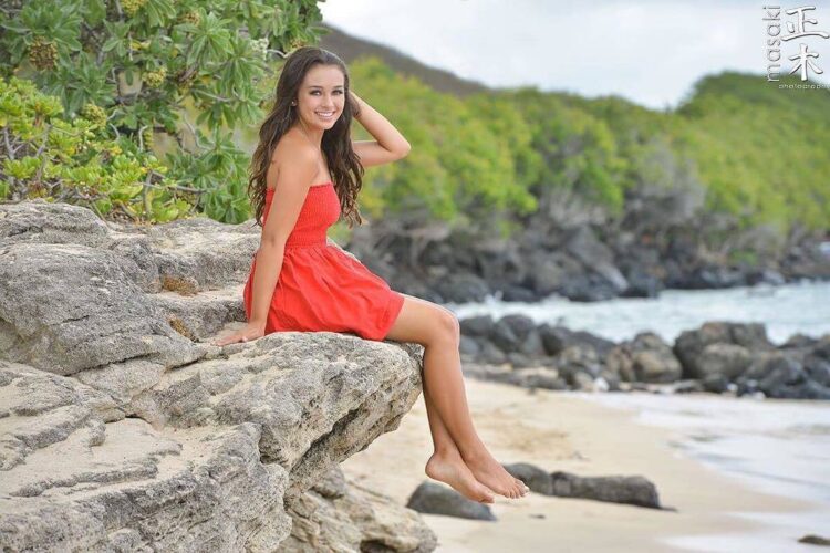 lyric medeiros feet 3