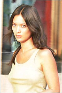 lysa aya trenier feet 4