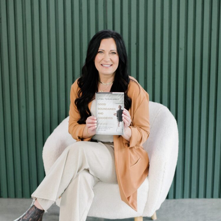 lysa terkeurst feet 4