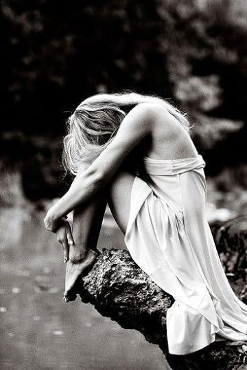 maayan isabelle even feet 5