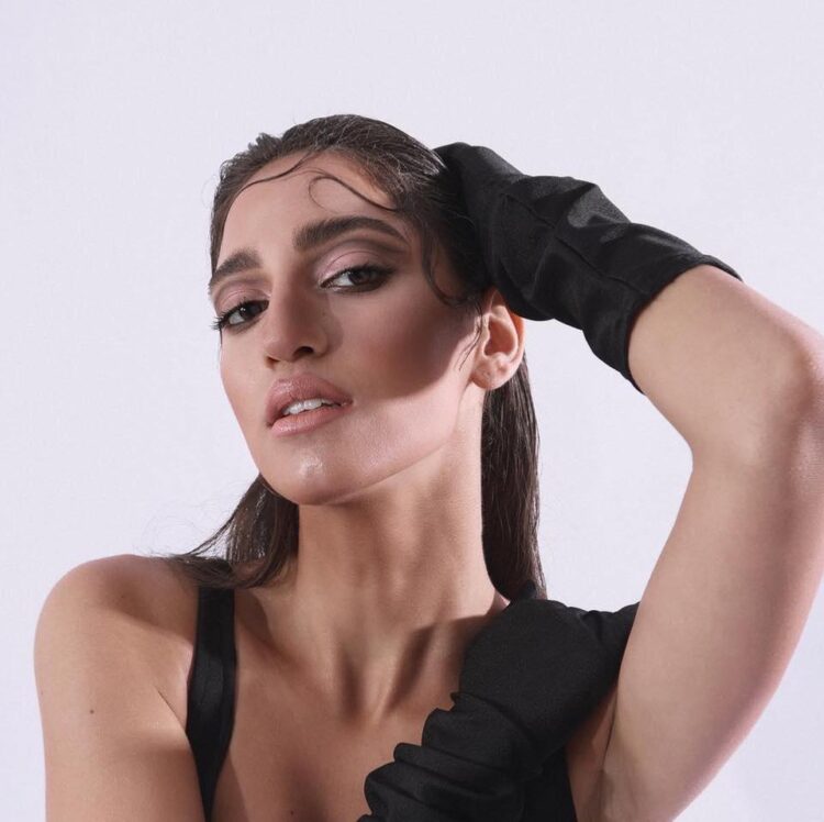 mabelle chedid feet 2