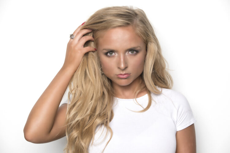 mackenzie nicole feet 6