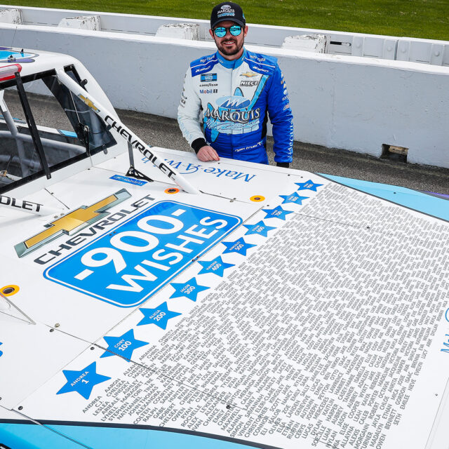 mackenzie truex feet 3