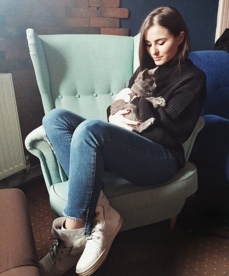 madalina cazacu feet