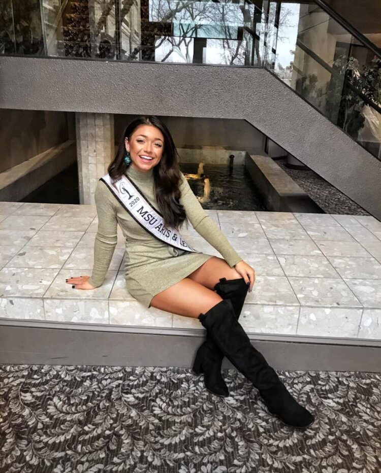 madalyn swatosh feet 1