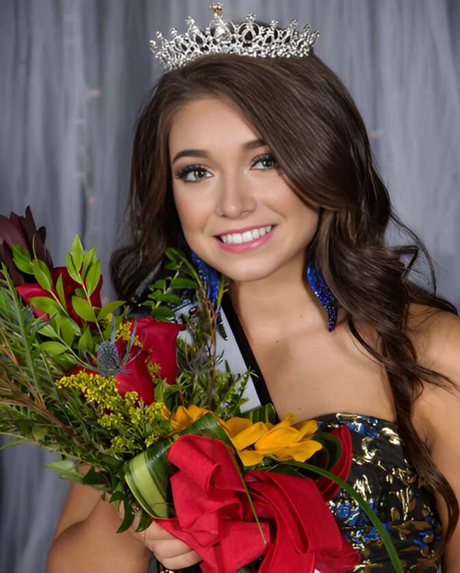 madalyn swatosh feet 5