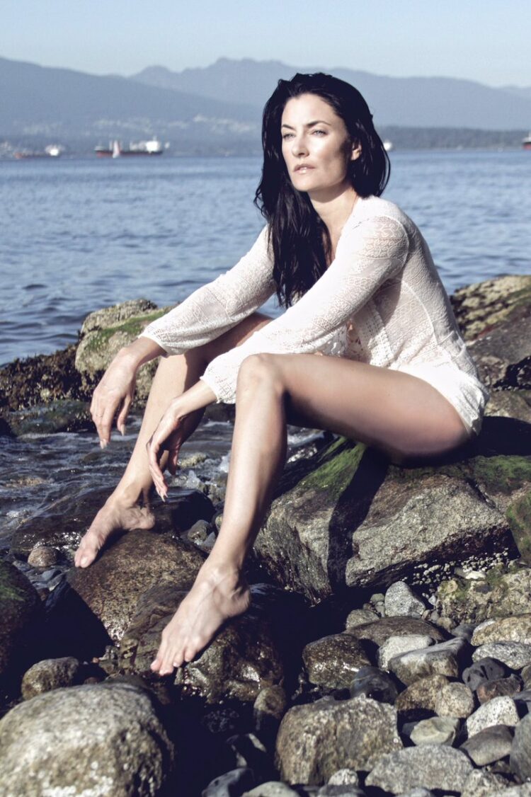 madchen amick feet 3