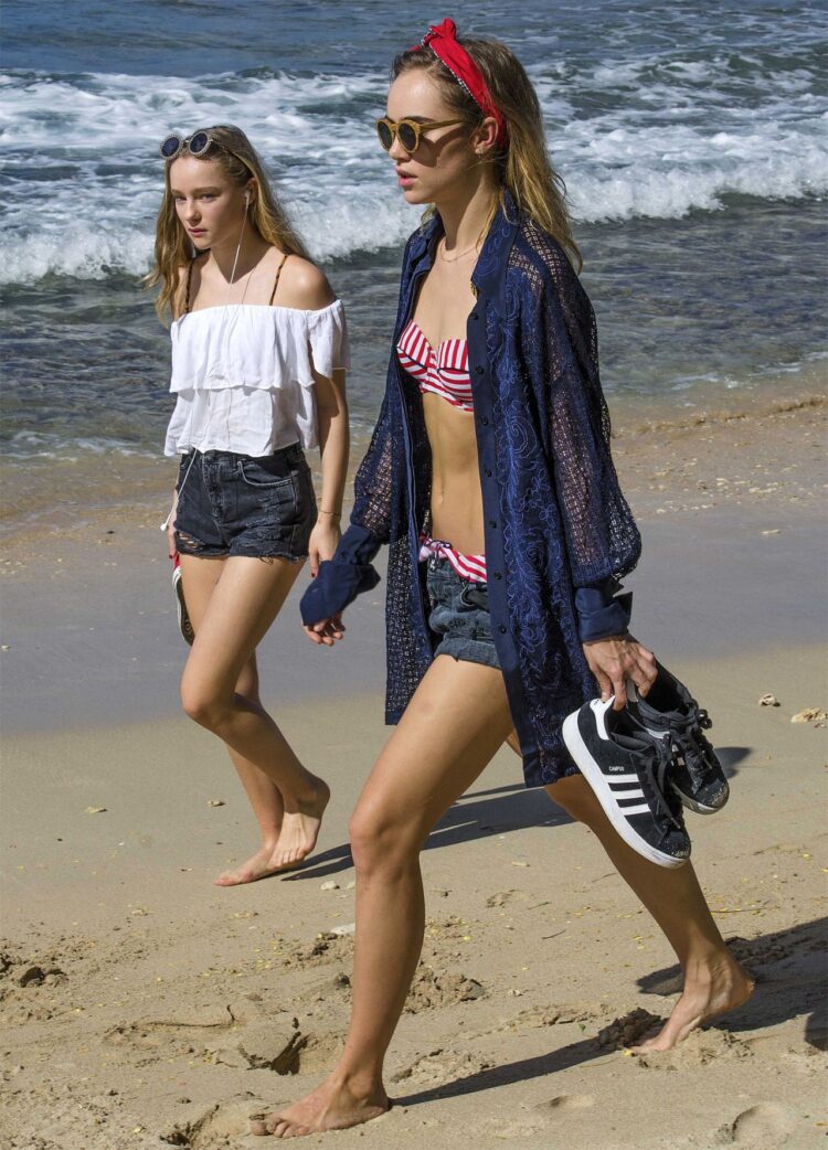 maddi waterhouse feet 5