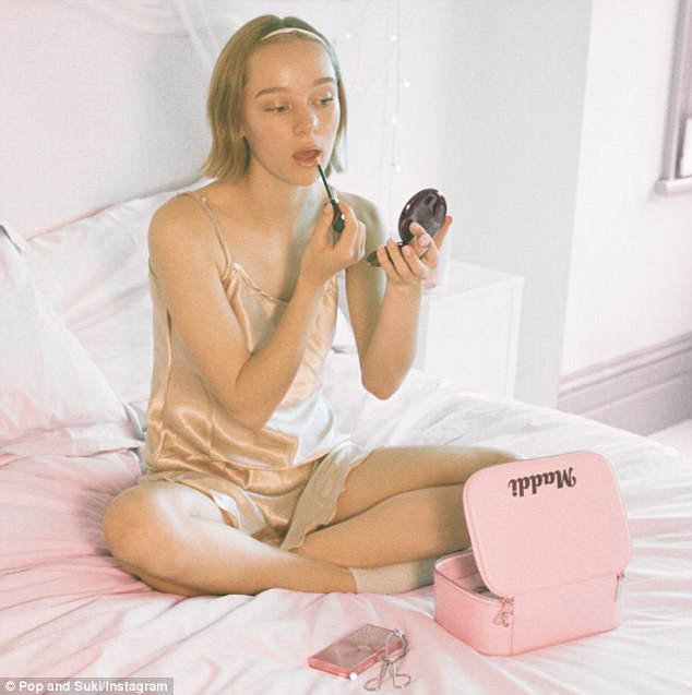 maddi waterhouse feet 6