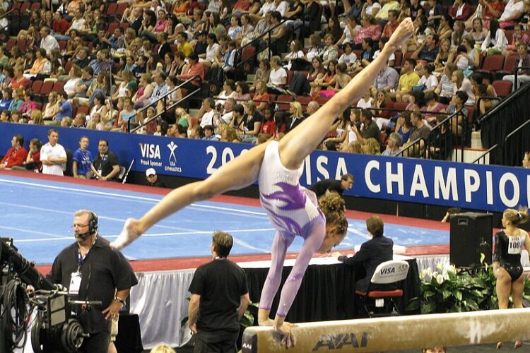 maddie larson feet 5