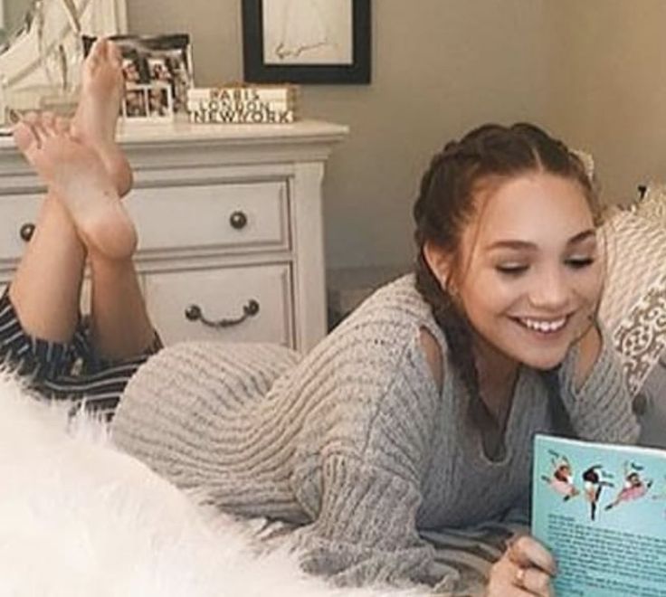 maddie nicole feet 4