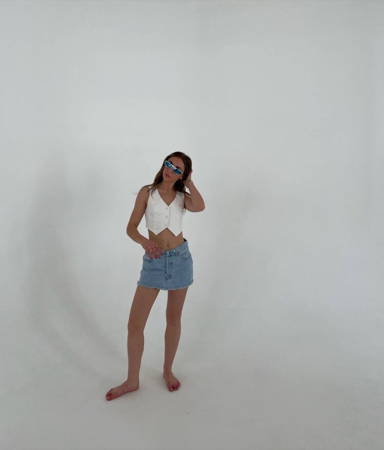 maddie orlando feet 3