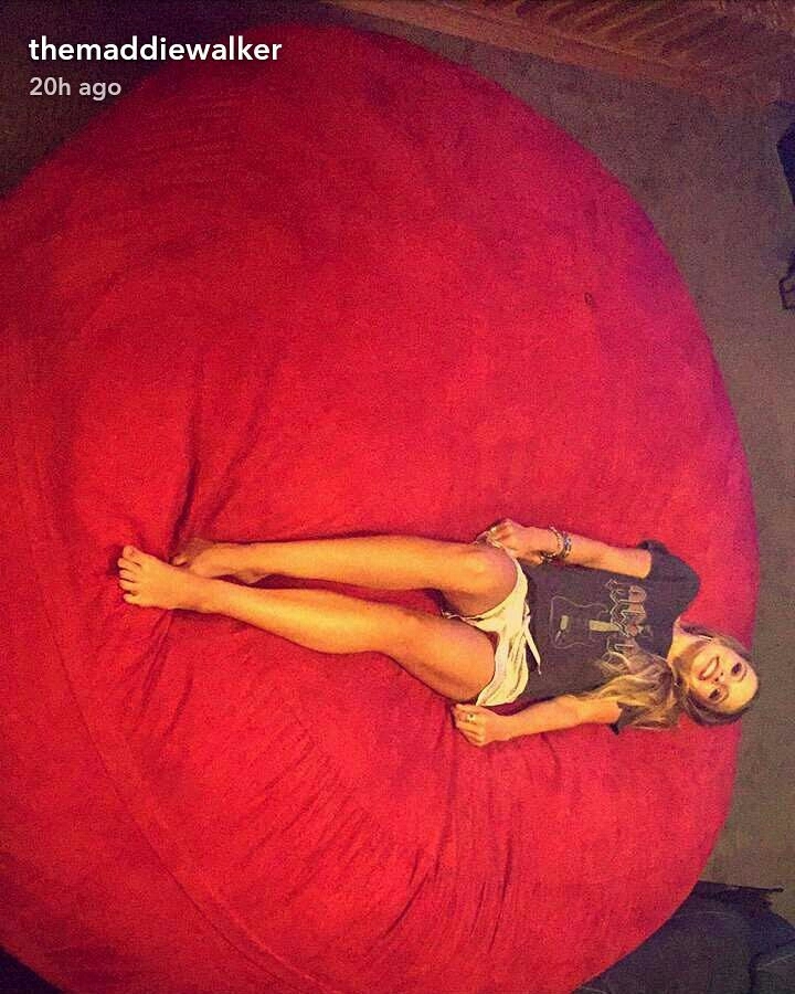 maddie walker feet 3