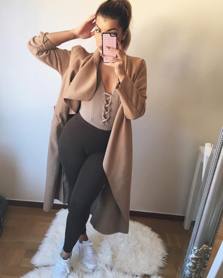 madeleine bitici feet 6