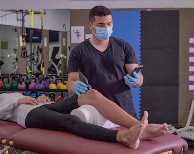 madelin olivo feet 5