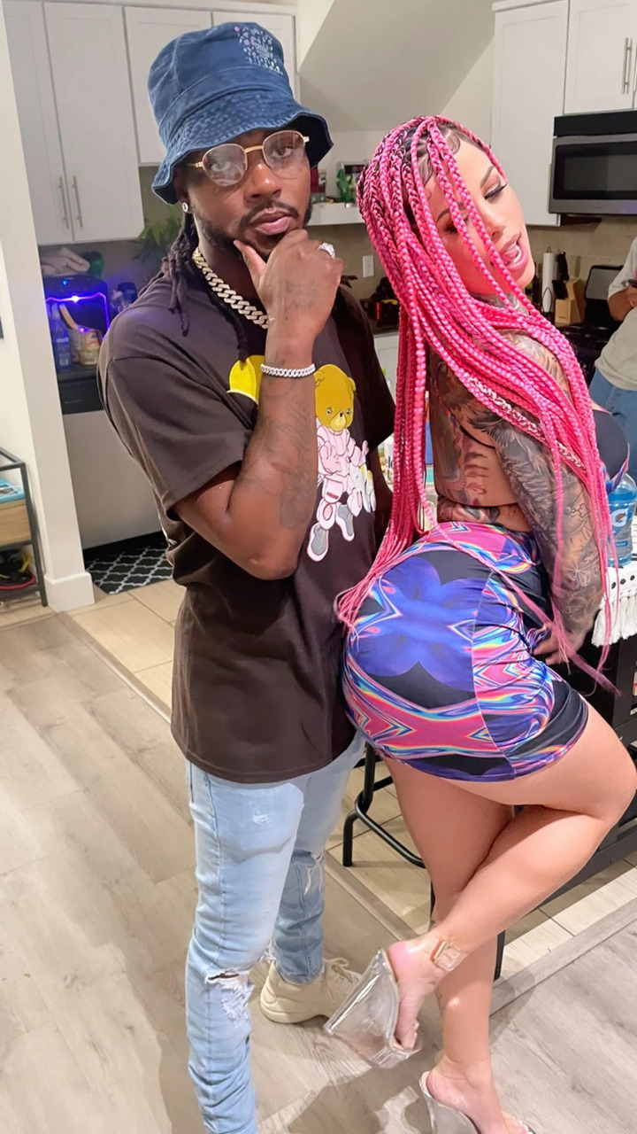 madelyn lance feet 2