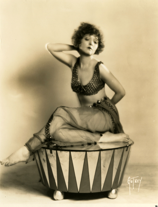 madge bellamy feet