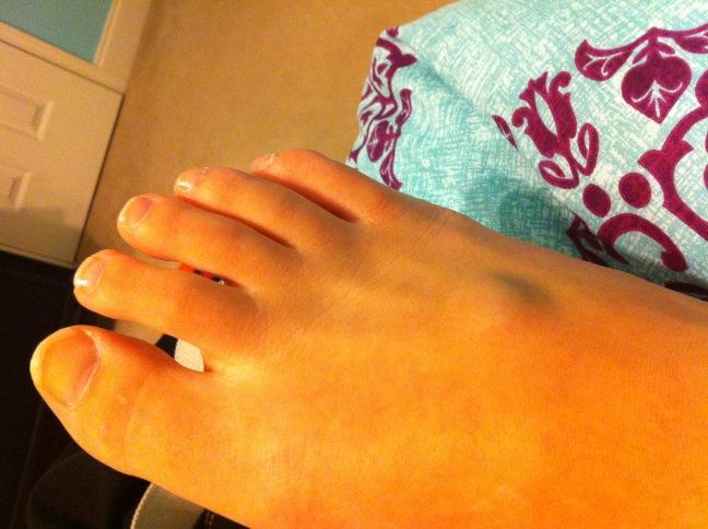 madison wolfe feet 5