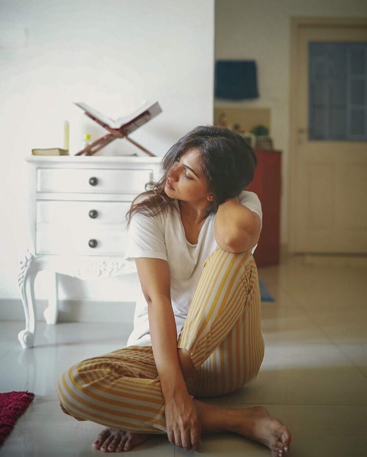 madonna sebastian feet 3