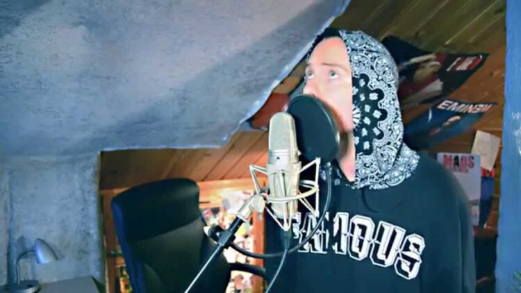 mads veslelia feet 6