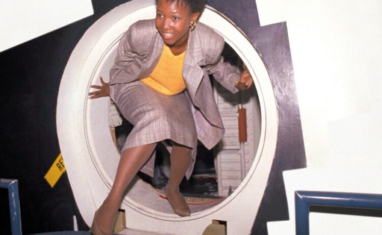 mae jemison feet 1