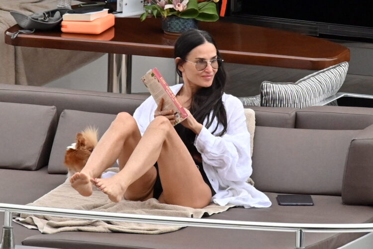 mae moore feet 4 scaled