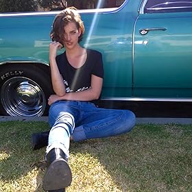 maemae renfrow feet 6