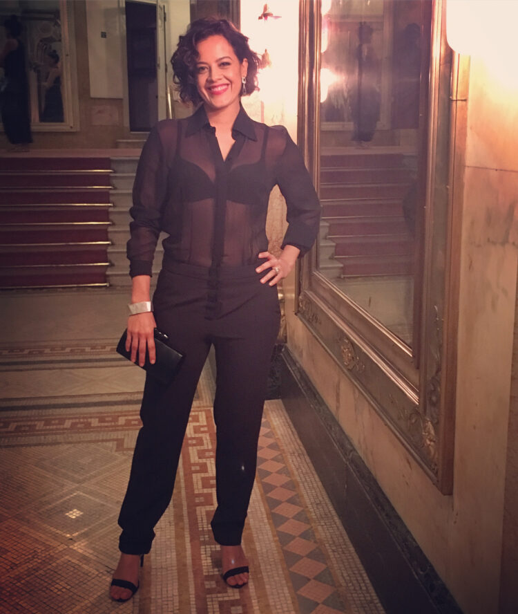 maeve jinkings feet 1