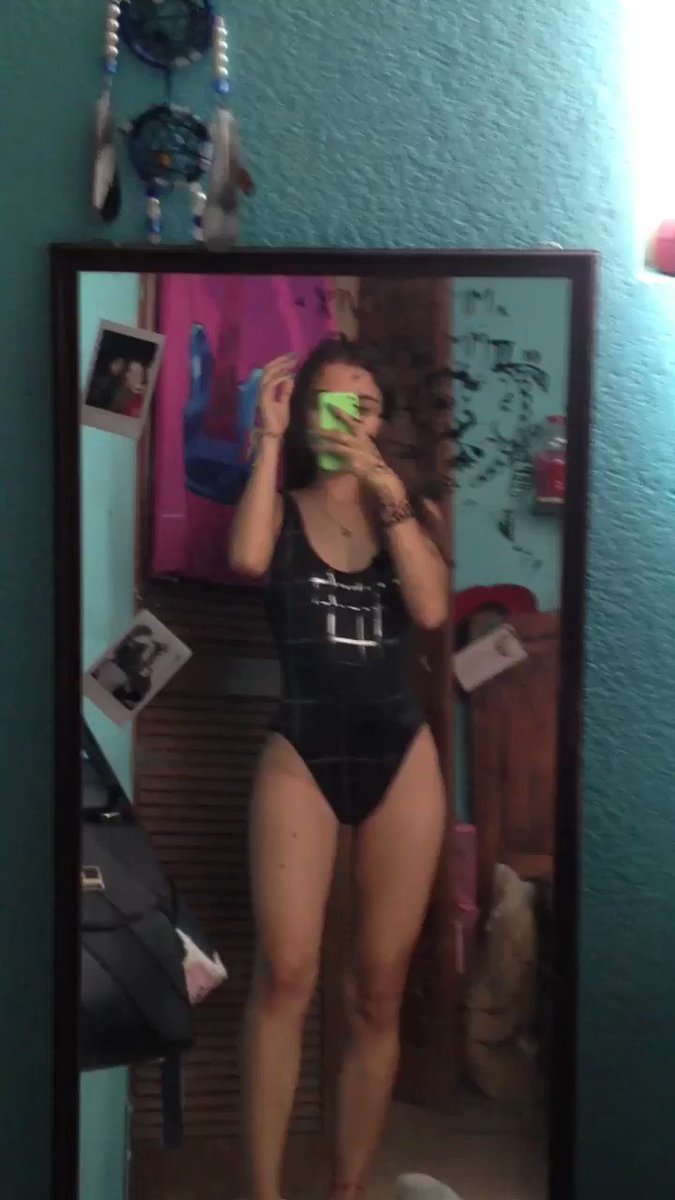 mafer garcia de leon feet