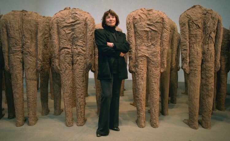 magdalena abakanowicz feet 6