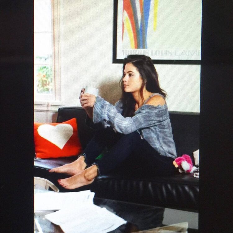 maggie de block feet 3