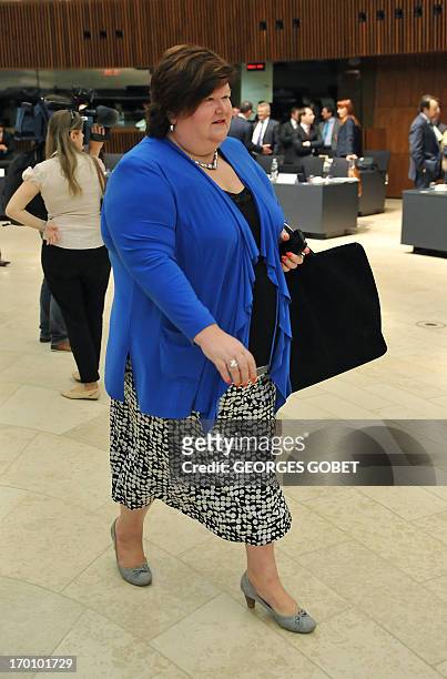 maggie de block feet