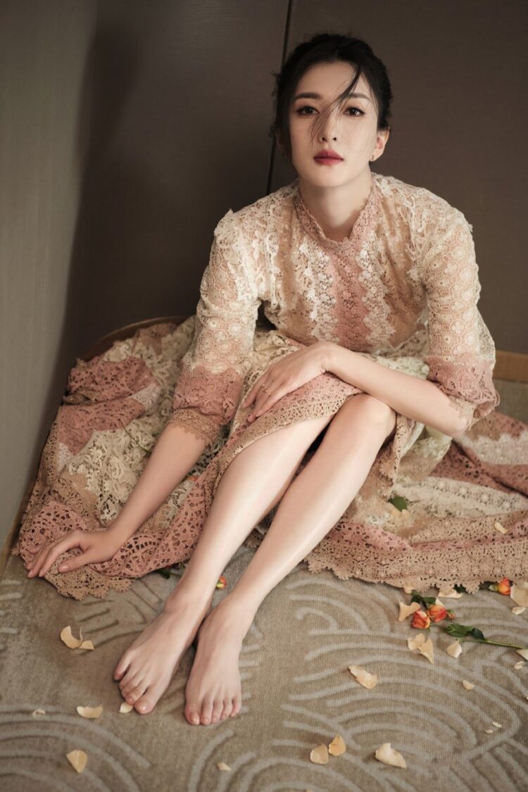 maggie jiang feet 1